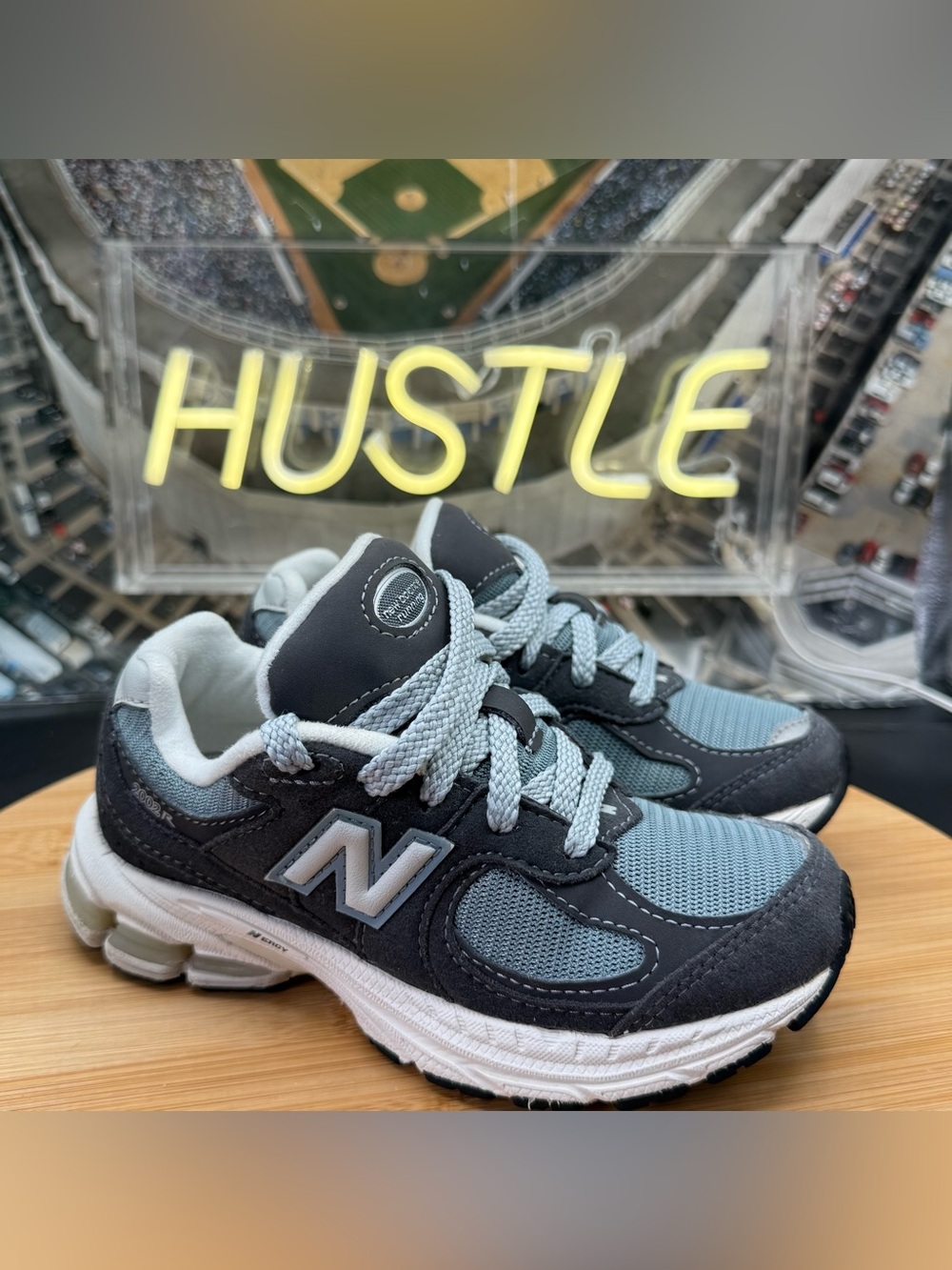 New Balance 2002R "Magnet/Lead" Little kids Size 11.5
